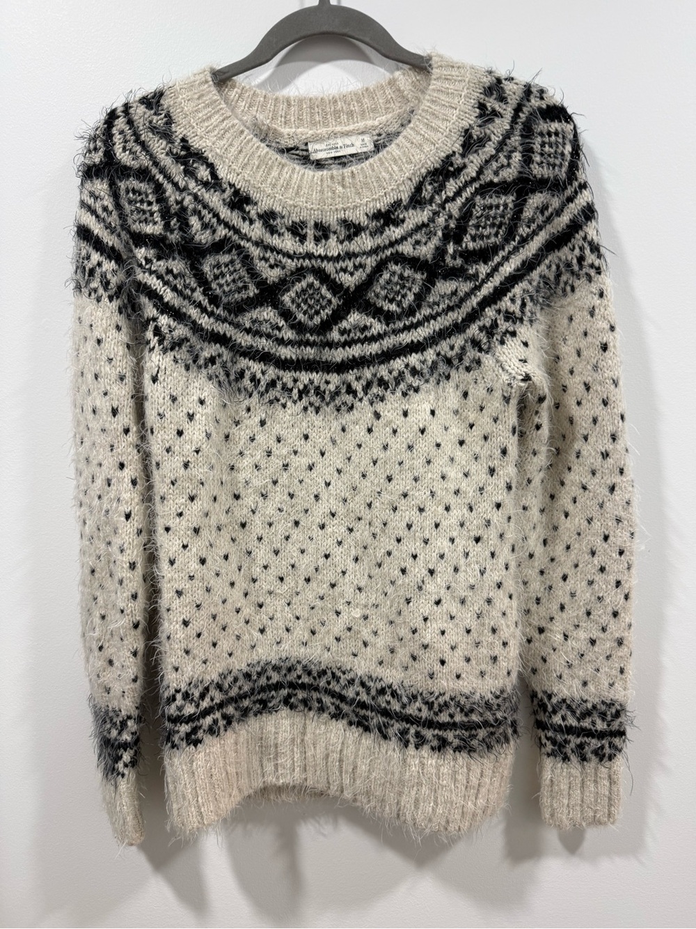 Cozy Abercrombie Nordic-Inspired Cream and Black Sweater Size M